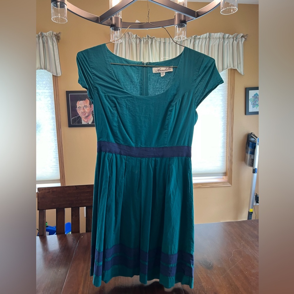 Green short sleeve dress with blue ribbon detail